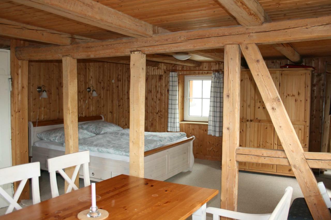 Apartments Cafe Brennnessel Veltheim Екстериор снимка